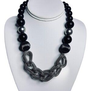 Vintage Chunky Silver Tone Mesh And Black Beaded Statement Necklace (5805)